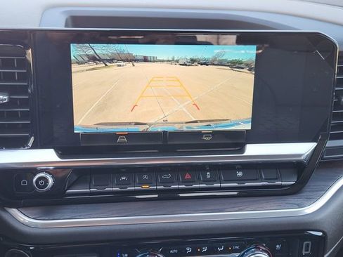 Used 2026 GMC Sierra 1500 SLT image 18