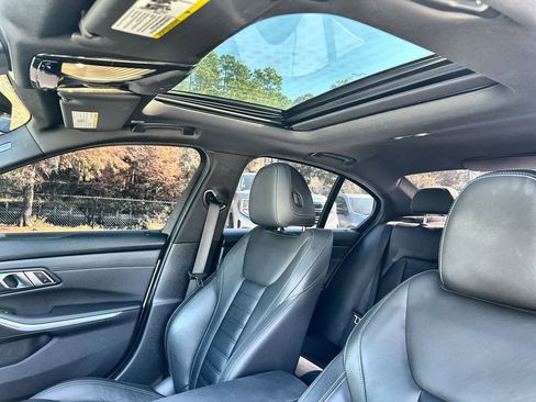 Used 2019 BMW 330i Sedan w/ Convenience Package image 19