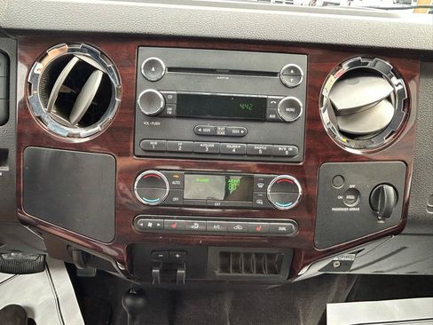Used 2010 Ford F350 Lariat AWD/4WD image 21