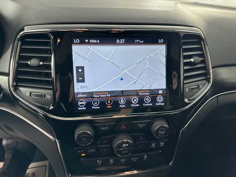Certified 2021 Jeep Grand Cherokee Limited AWD/4WD image 8