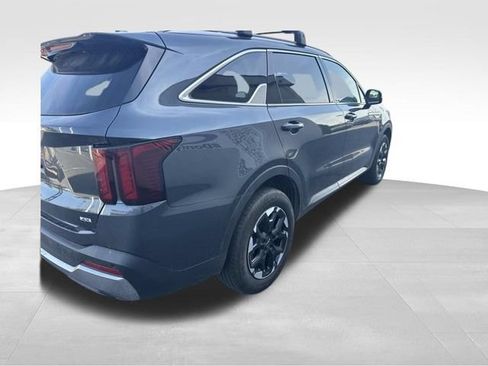 Used 2024 Kia Sorento S w/ Panoramic Sunroof Package AWD/4WD image 5