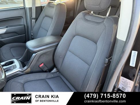 Used 2022 Chevrolet Colorado LT w/ LT Convenience Package image 24