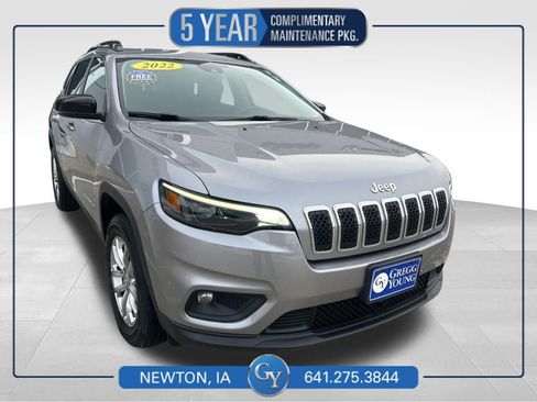 Used 2022 Jeep Cherokee Latitude Lux image 1