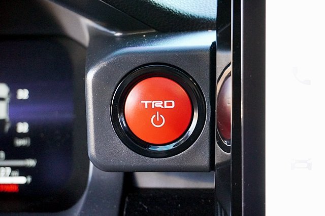 Used 2025 Toyota Tacoma TRD Pro AWD/4WD image 42