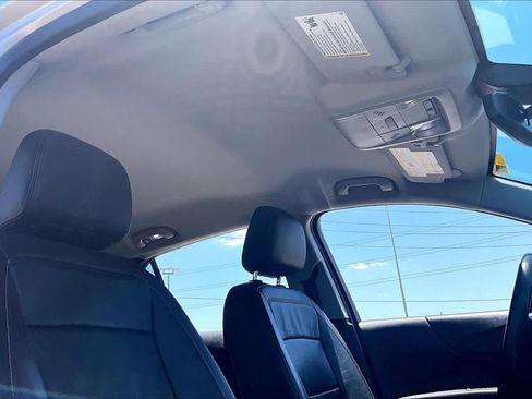 Used 2018 Chevrolet Equinox Premier AWD/4WD image 14