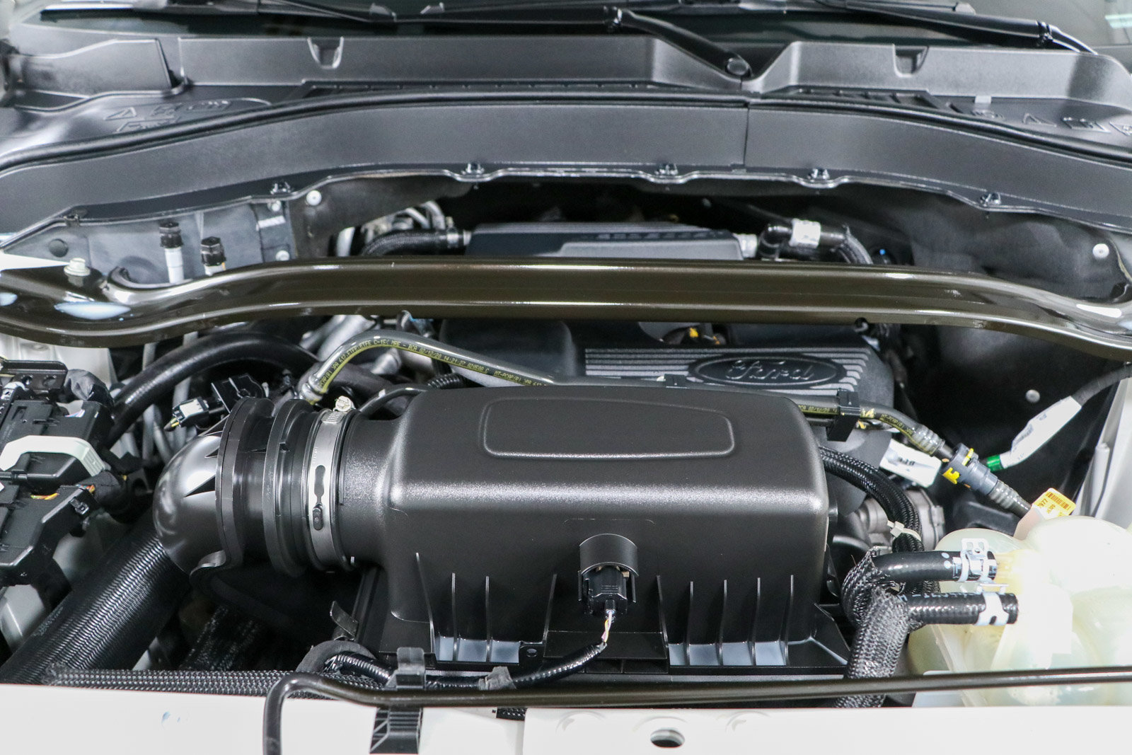 Used 2020 Ford Explorer Limited RWD image 32