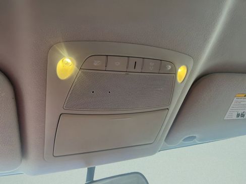 Used 2019 Nissan Sentra S image 27