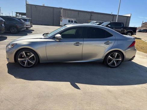 Used 2019 Lexus IS 300 w/ Navigation Package image 8