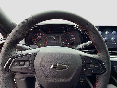 New 2026 Chevrolet Trax RS w/ Sunroof Package image 11