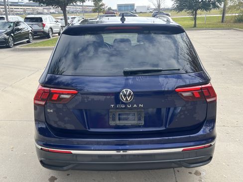 Certified 2023 Volkswagen Tiguan SE w/ Panoramic Sunroof Package image 9