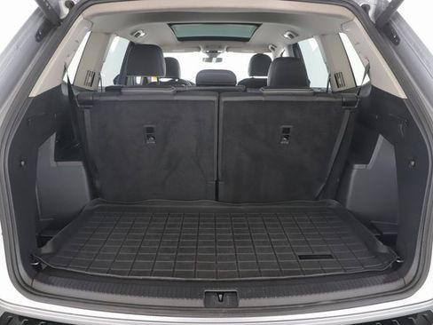 Used 2025 Volkswagen Atlas SEL Premium R-Line image 31