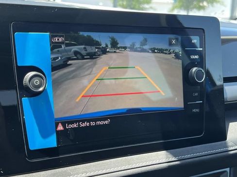 New 2026 Volkswagen Taos SE FWD image 21