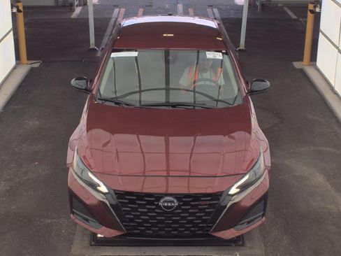 Used 2023 Nissan Altima 2.5 SR FWD image 1