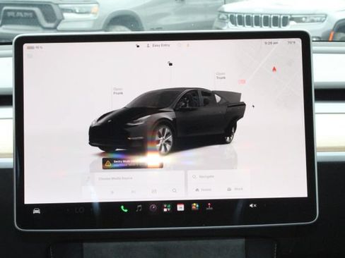 Used 2023 Tesla Model Y Long Range AWD/4WD image 13