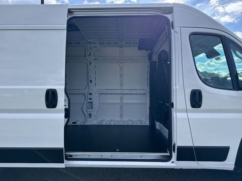 New 2026 RAM ProMaster 2500 w/ Advanced Safety Group image 8