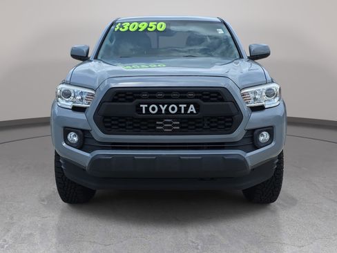 Used 2021 Toyota Tacoma SR5 RWD image 3