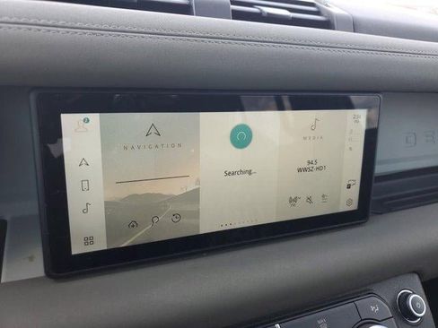 Used 2023 Land Rover Defender 110 S image 22