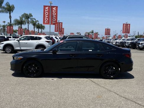 Used 2025 Honda Civic Sport image 39