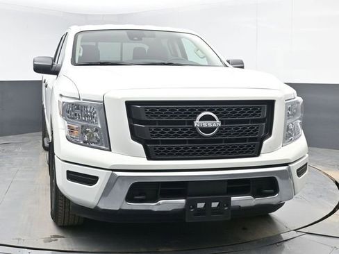 Used 2024 Nissan Titan SV w/ Accessory Utility Package image 3