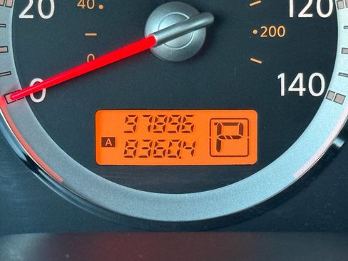 Used 2008 Nissan Quest S w/ Seat Pkg image 11