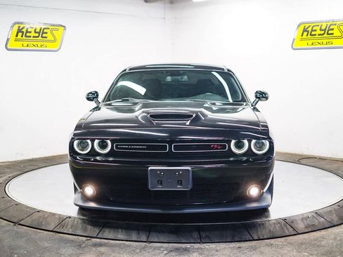 Used 2019 Dodge Challenger R/T image 6