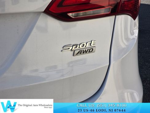 Used 2018 Hyundai Santa Fe Sport AWD/4WD image 15