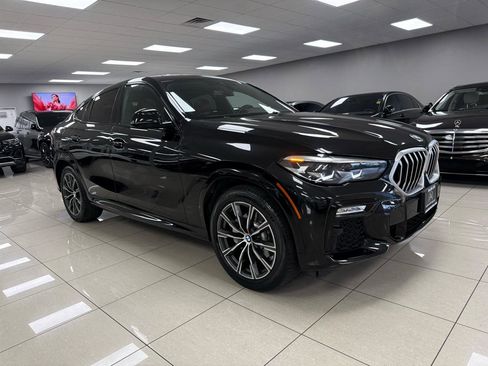 Used 2021 BMW X6 xDrive40i w/ M Sport Package image 2