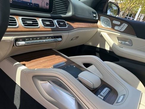 Certified 2024 Mercedes-Benz GLS 450 4MATIC image 18