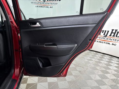 Used 2019 Kia Sportage LX FWD image 26