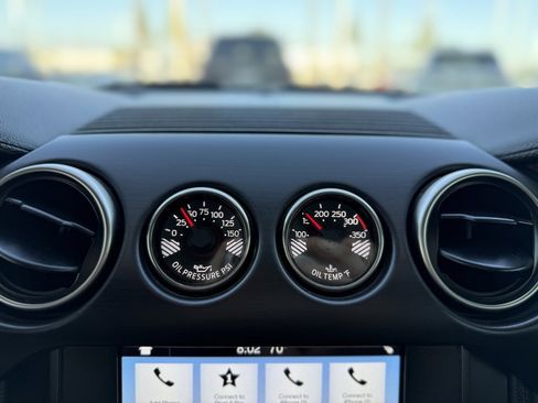 Used 2016 Ford Mustang Shelby GT350 w/ Technology Package image 21