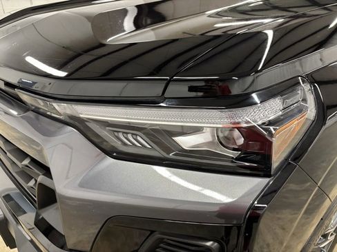 Used 2024 Chevrolet Colorado LT w/ LT Convenience Package III image 8