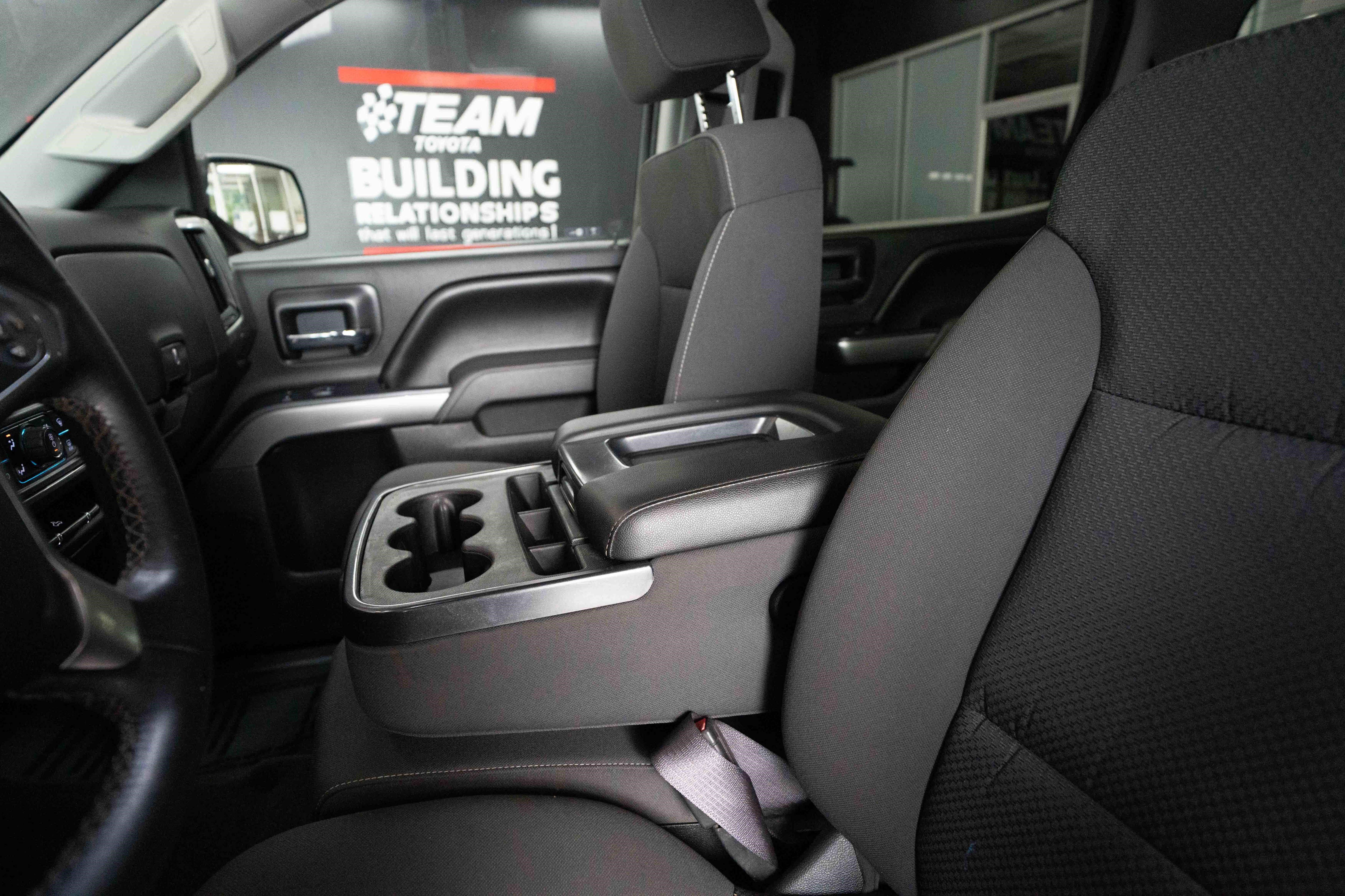 Used 2017 Chevrolet Silverado 1500 LT w/ All Star Edition AWD/4WD image 10