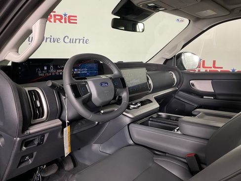 New 2026 Ford Expedition Active RWD image 13