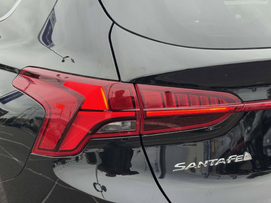 Used 2023 Hyundai Santa Fe SEL w/ Premium Package AWD/4WD image 11