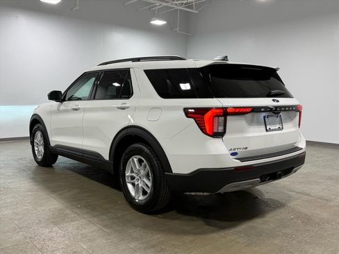 New 2026 Ford Explorer Active w/ Active Comfort Package RWD image 6