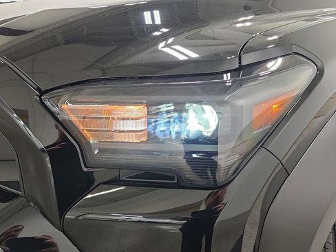 Certified 2026 Toyota 4Runner SR5 AWD/4WD image 25