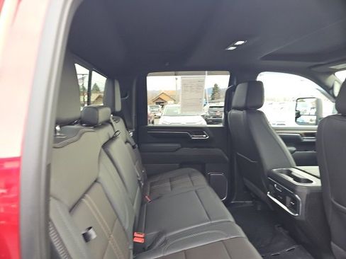 Used 2024 Chevrolet Silverado 3500 High Country image 17