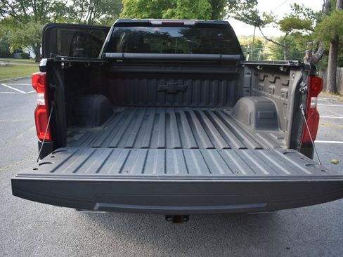 Used 2021 Chevrolet Silverado 1500 RST AWD/4WD image 18
