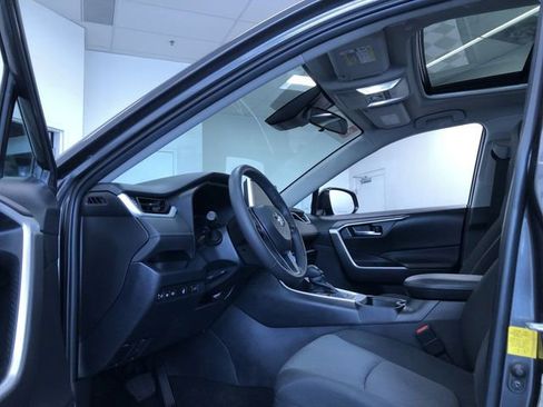 Certified 2023 Toyota RAV4 XLE w/ Convenience Package AWD/4WD image 10