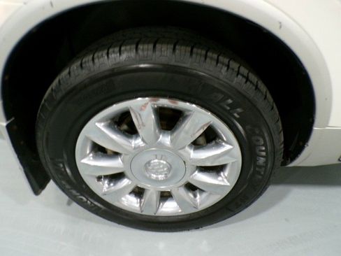 Used 2012 Buick Enclave Premium image 19