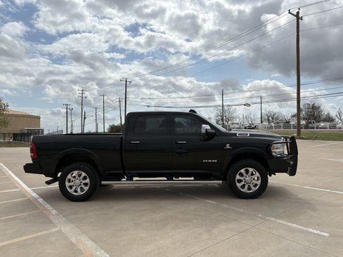 Used 2020 RAM 2500 Laramie image 6