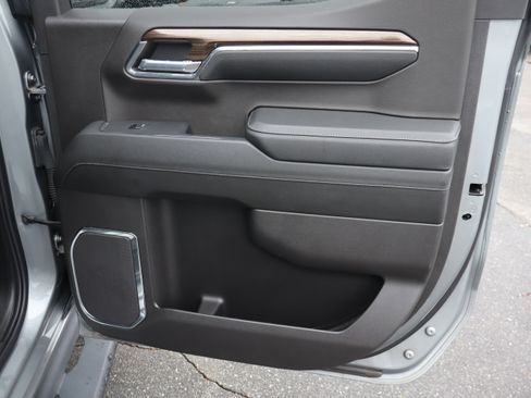 Used 2024 Chevrolet Silverado 1500 LT Trail Boss w/ Convenience Package II image 34