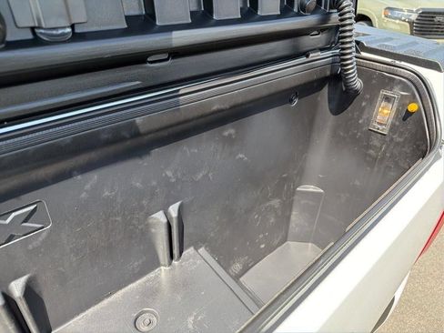 Used 2023 RAM 2500 Limited AWD/4WD image 17