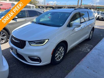 Used 2022 Chrysler Pacifica Touring-L