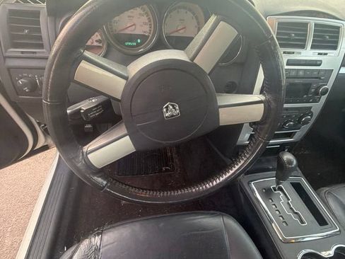 Used 2010 Dodge Charger Rallye RWD image 5