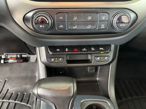 Used 2021 Chevrolet Colorado Z71 image 31