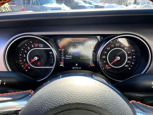 Used 2022 Jeep Gladiator Mojave w/ Cold Weather Group image 25