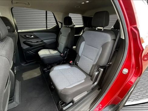 Used 2019 Chevrolet Traverse LT FWD image 22