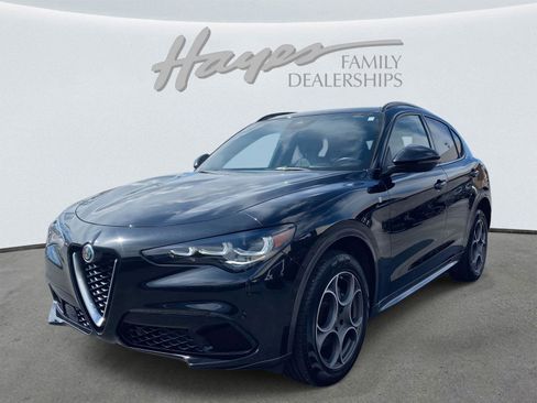 Used 2024 Alfa Romeo Stelvio Ti image 35