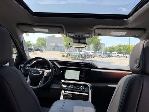 Used 2025 GMC Sierra 1500 Denali w/ Denali Reserve Package AWD/4WD image 44